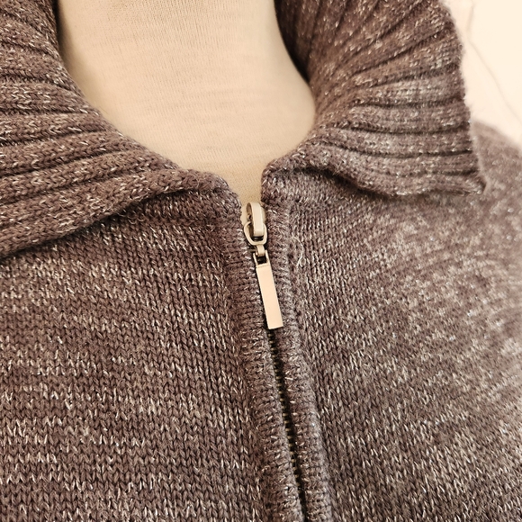 Vintage Oleg Cassini Knit Sweater • Fair Isle • Sequins & Snowflakes • Size Med - Picture 4 of 7